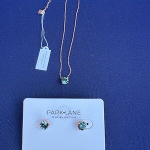 Park Lane Rose Gold Smokey Blue Earring and Necklace Set       3 carats